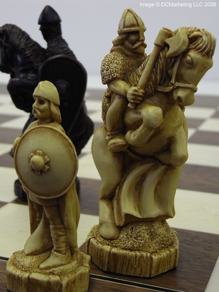 Battle of Hastings Plain Theme Chess Set